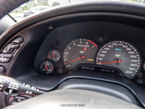 Used 2004 Chevrolet Corvette Coupe w/ Roof Package RWD image 37