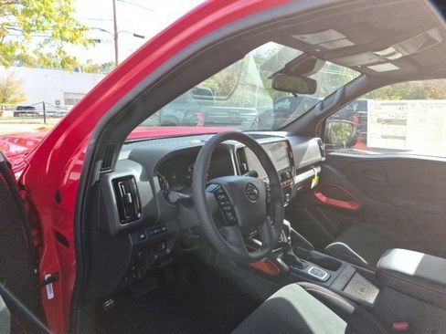 New 2026 Nissan Frontier PRO-4X w/ Pro-4x Convenience Package image 15