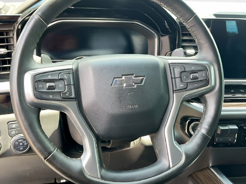 Used 2024 Chevrolet Silverado 1500 RST AWD/4WD image 11