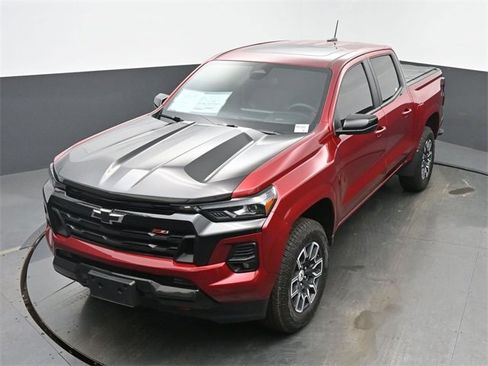 Certified 2024 Chevrolet Colorado Z71 w/ Advanced Trailering Package image 38