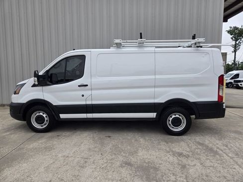 Used 2023 Ford Transit 250 Low Roof RWD image 6