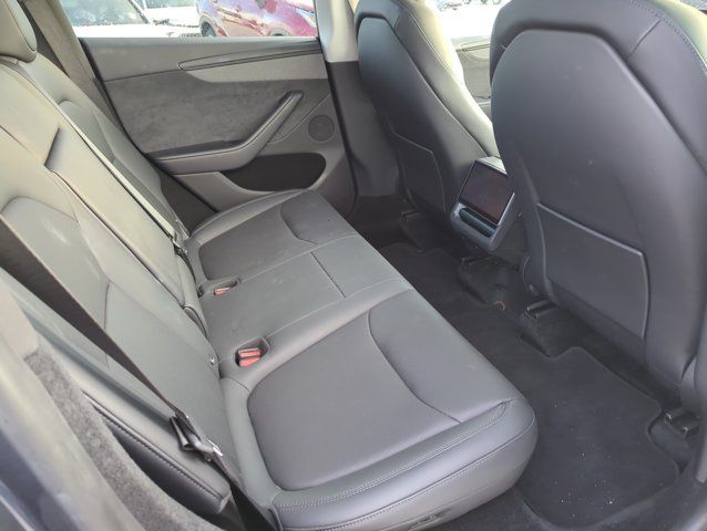 Used 2026 Tesla Model Y 2WD image 26