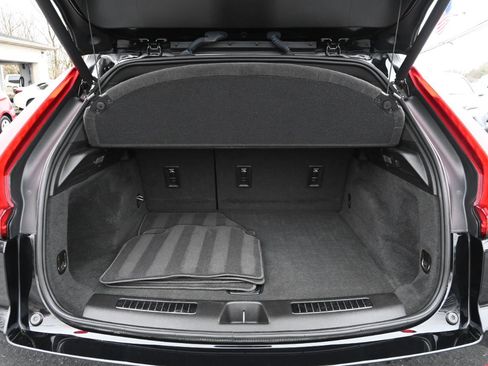 Used 2019 Cadillac XT4 Premium Luxury image 28