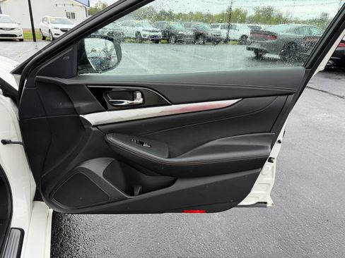 Used 2023 Nissan Maxima SV w/ Floor Mat Group image 19