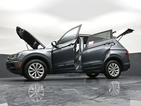 Used 2018 Volkswagen Tiguan SE image 38