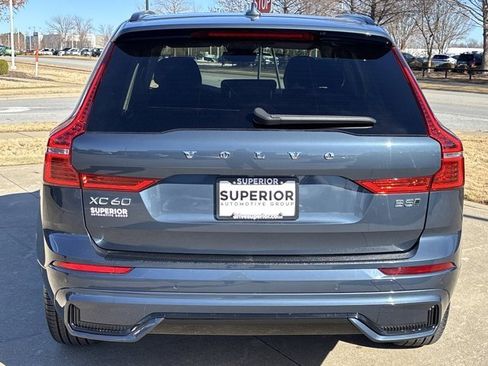 Used 2024 Volvo XC60 B5 Plus image 5