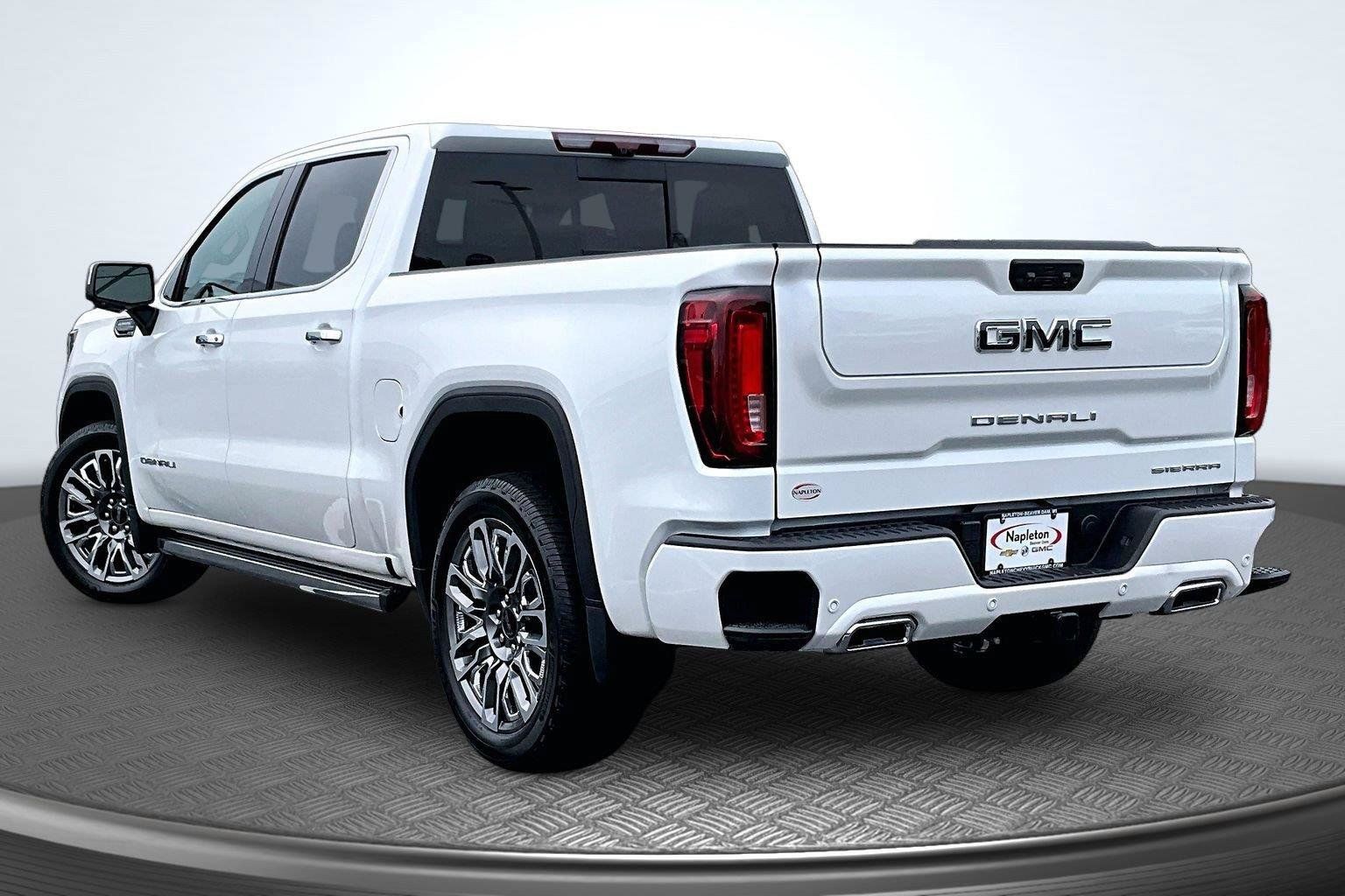 Used 2024 GMC Sierra 1500 Denali Ultimate AWD/4WD image 14