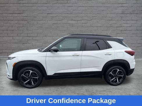 Used 2022 Chevrolet TrailBlazer RS w/ Sun and Liftgate Package AWD/4WD image 8