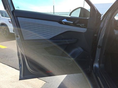 Used 2023 Volkswagen Taos S image 10