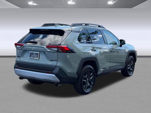 Used 2022 Toyota RAV4 Adventure AWD/4WD image 9
