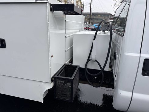 Used 2007 Ford F450 2WD Regular Cab Super Duty image 9