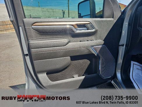 Used 2024 Chevrolet Silverado 3500 High Country w/ High Country Premium Package image 11