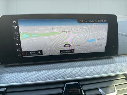 Used 2018 BMW M550i xDrive image 28