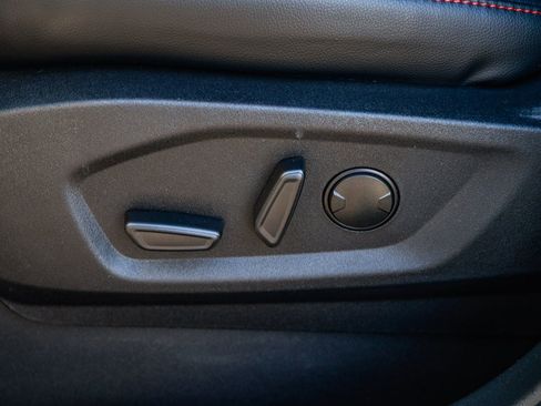 Used 2022 Ford Edge ST-Line image 21