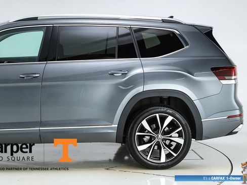 Used 2024 Volkswagen Atlas SEL Premium R-Line AWD/4WD image 44