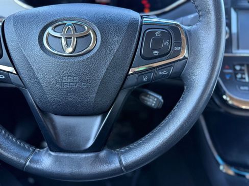 Used 2017 Toyota Avalon XLE w/ Carpet Mat Package image 26