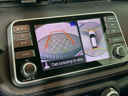 Used 2018 Nissan Kicks SR w/ Exterior Package image 19