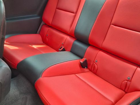 Used 2015 Chevrolet Camaro SS w/ Commemorative Special Edition RWD image 8