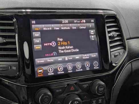 Used 2019 Jeep Grand Cherokee High Altitude image 24