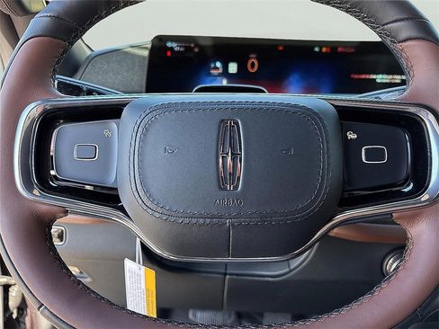 New 2026 Lincoln Navigator L Reserve image 19