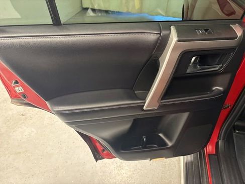 Used 2019 Toyota 4Runner SR5 Premium image 20