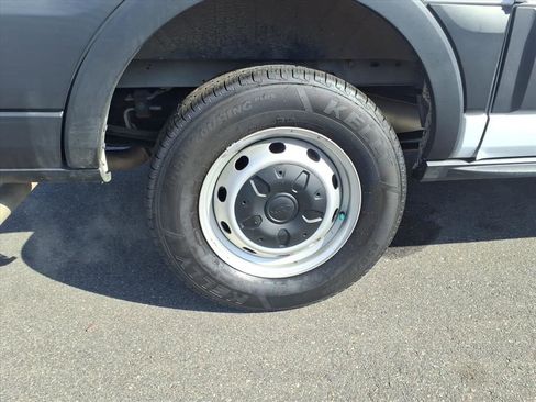 Used 2020 Ford Transit 250 Low Roof image 28