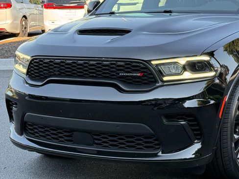 Used 2024 Dodge Durango R/T RWD image 9