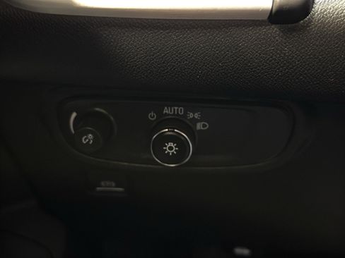 Used 2021 GMC Terrain SLE w/ Driver Convenience Package AWD/4WD image 31