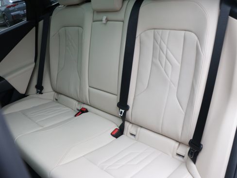 Used 2025 BMW X3 xDrive30i w/ Premium Package image 35