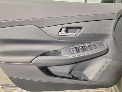 Used 2026 Nissan Sentra SV w/ SV Convenience Package FWD image 29