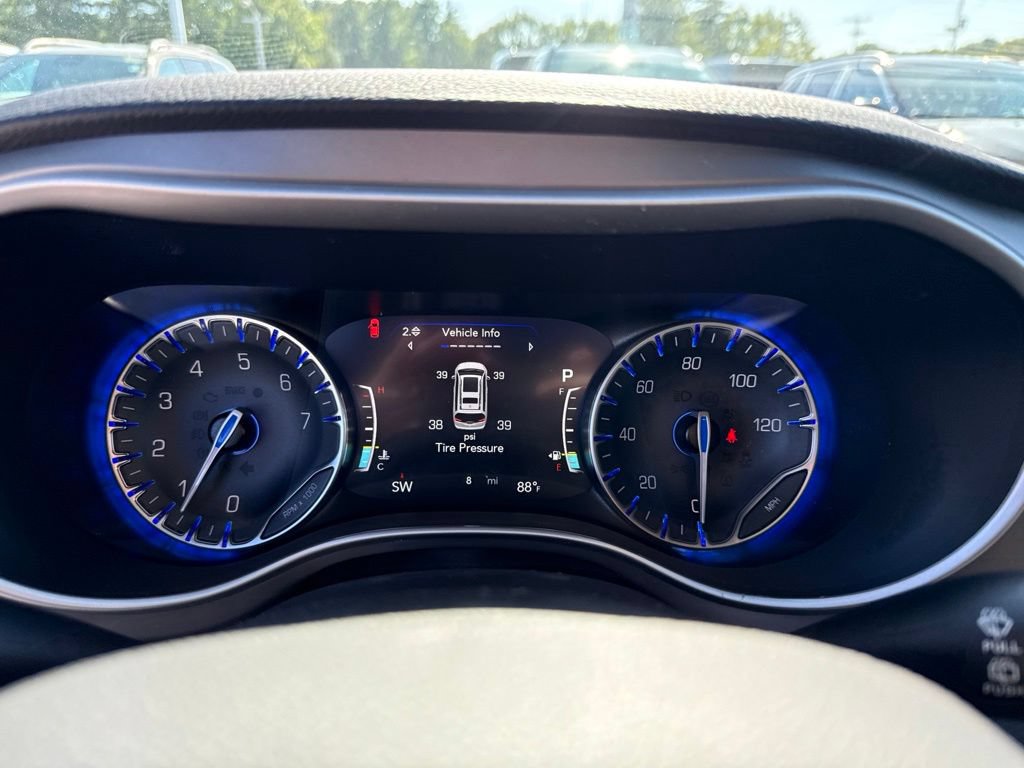New 2027 Chrysler Pacifica Select FWD image 11