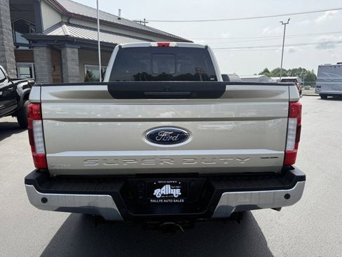 Used 2017 Ford F250 Lariat w/ Lariat Ultimate Package AWD/4WD image 4
