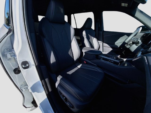 New 2026 Lexus TX 500h AWD w/ Technology Package image 16