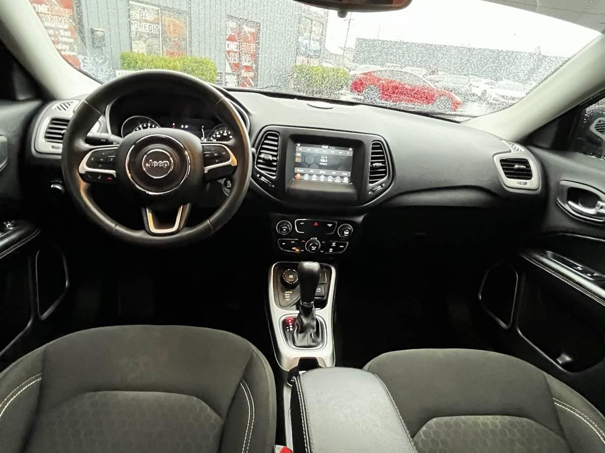 Used 2021 Jeep Compass Sport AWD/4WD image 7
