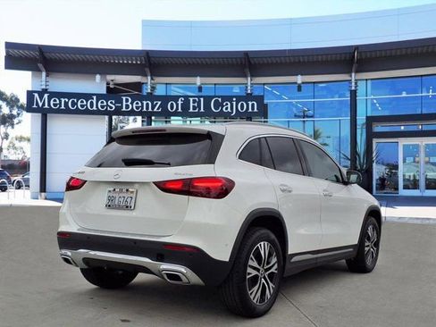 Used 2025 Mercedes-Benz GLA 250 4MATIC image 3