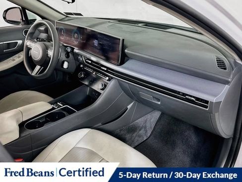 Certified 2025 Hyundai Sonata SEL AWD/4WD image 22