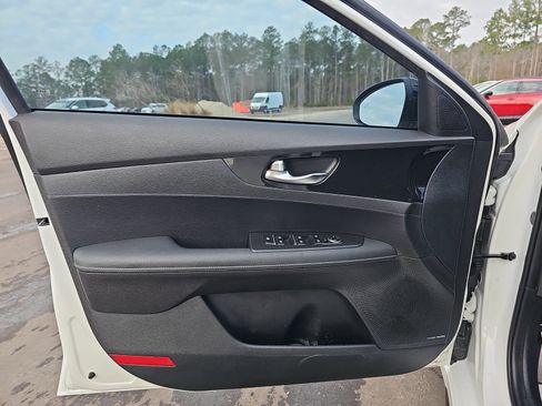 Used 2023 Kia Forte GT-Line w/ GT-Line Premium Package image 27