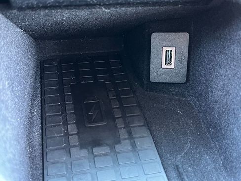 Used 2020 Lincoln Nautilus Reserve image 22