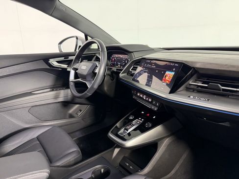 Used 2023 Audi Q4 e-tron Premium Plus w/ Premium Plus image 34
