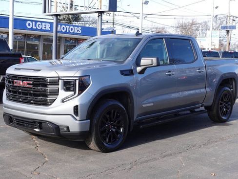 Used 2023 GMC Sierra 1500 Elevation AWD/4WD image 2