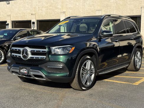 Used 2021 Mercedes-Benz GLS 450 4MATIC image 2