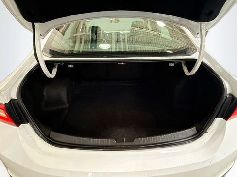 Used 2016 Chevrolet Malibu LT image 24