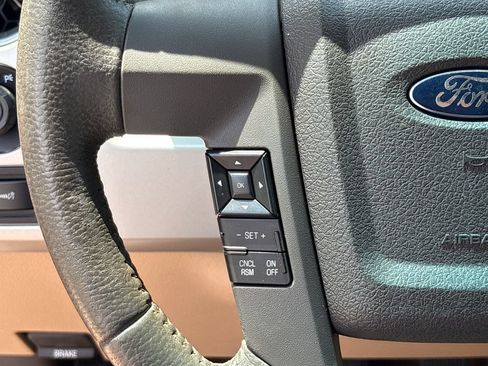 Used 2014 Ford F150 Lariat w/ Lariat Chrome Package AWD/4WD image 19