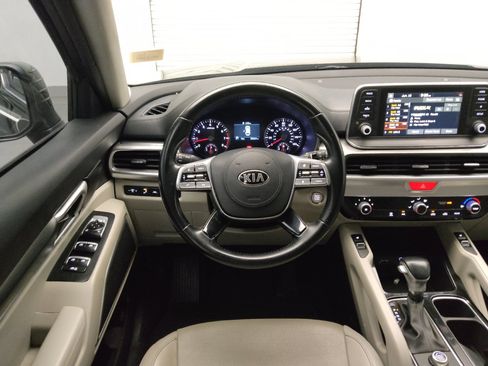 Used 2021 Kia Telluride S FWD image 22