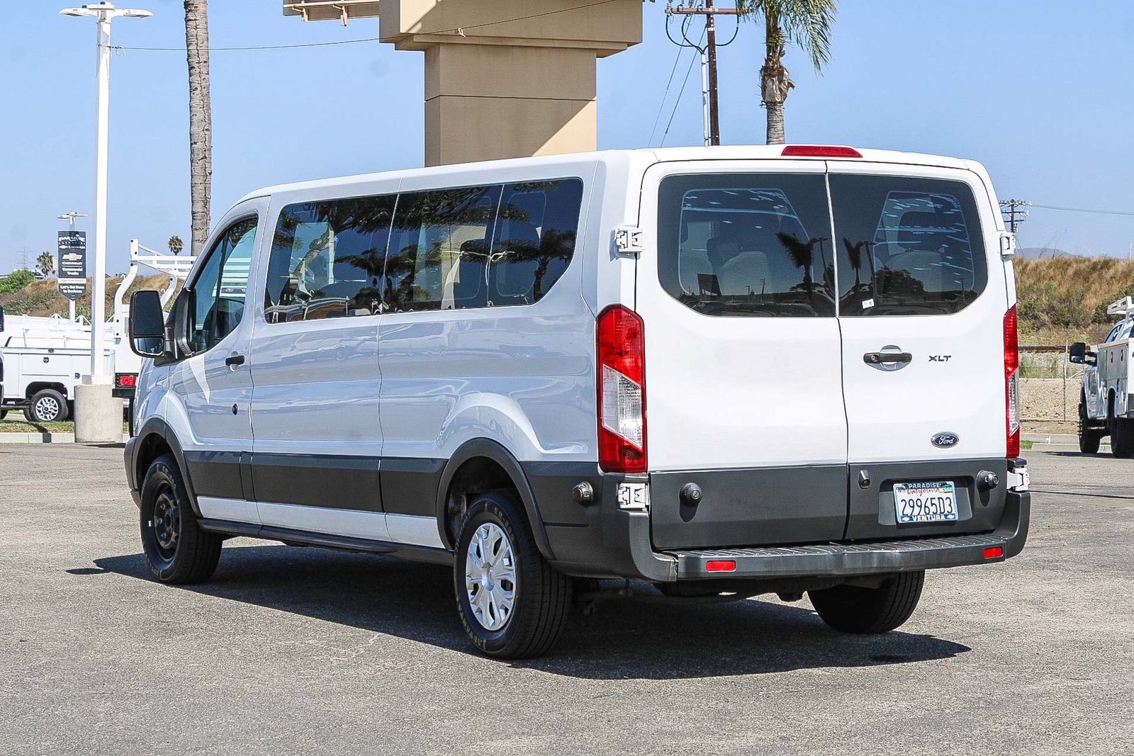 Used 2018 Ford Transit 350 XLT RWD image 6