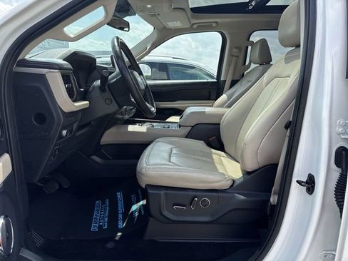 Used 2022 Ford Expedition Max Limited AWD/4WD image 20