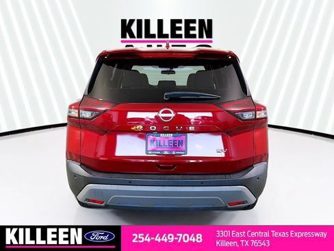 Used 2023 Nissan Rogue SV FWD image 8