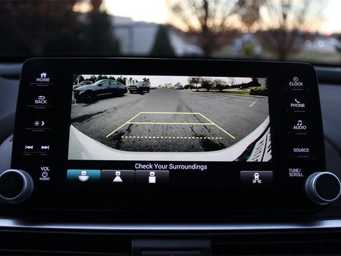 Used 2018 Honda Accord EX-L image 26