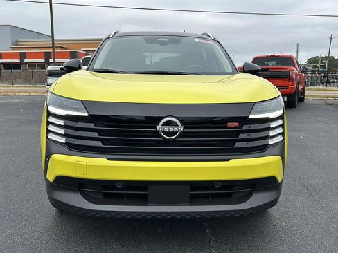 New 2026 Nissan Kicks SR w/ SR Premium Package image 2