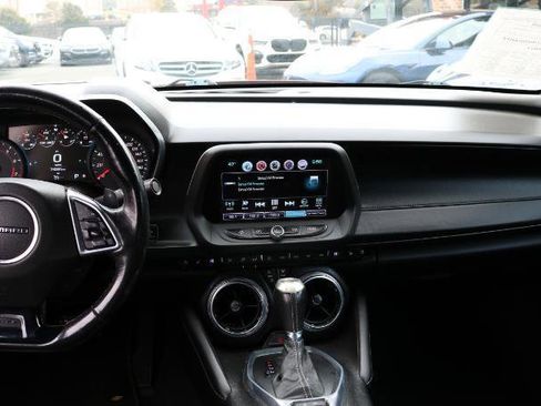 Used 2017 Chevrolet Camaro SS image 14